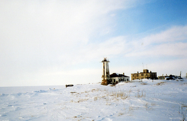 氷結した間宮海峡の世界